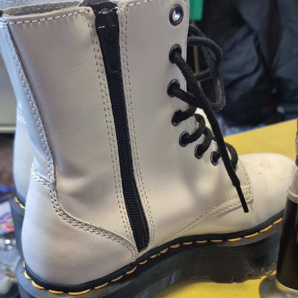 Kids White Lace-Up Boots